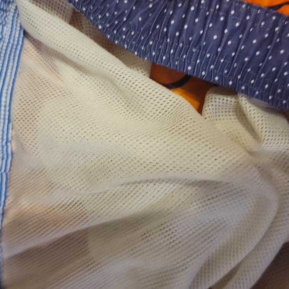 Tommy Hilfiger swim trunks xl - Picture 4 of 6